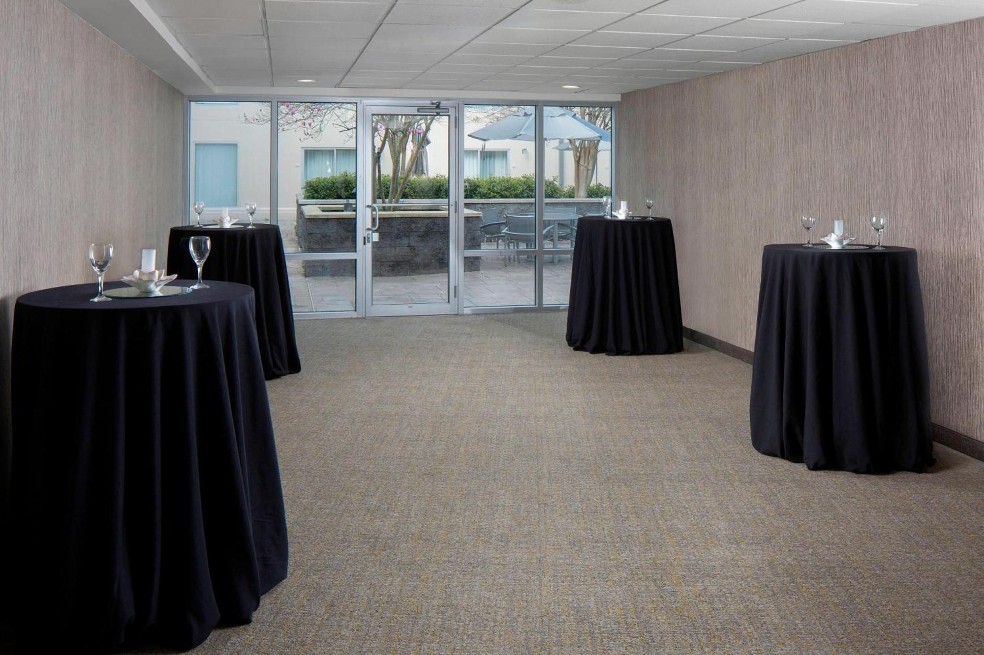 Springhill Suites By Marriott New Orleans Warehouse Arts District Extérieur photo